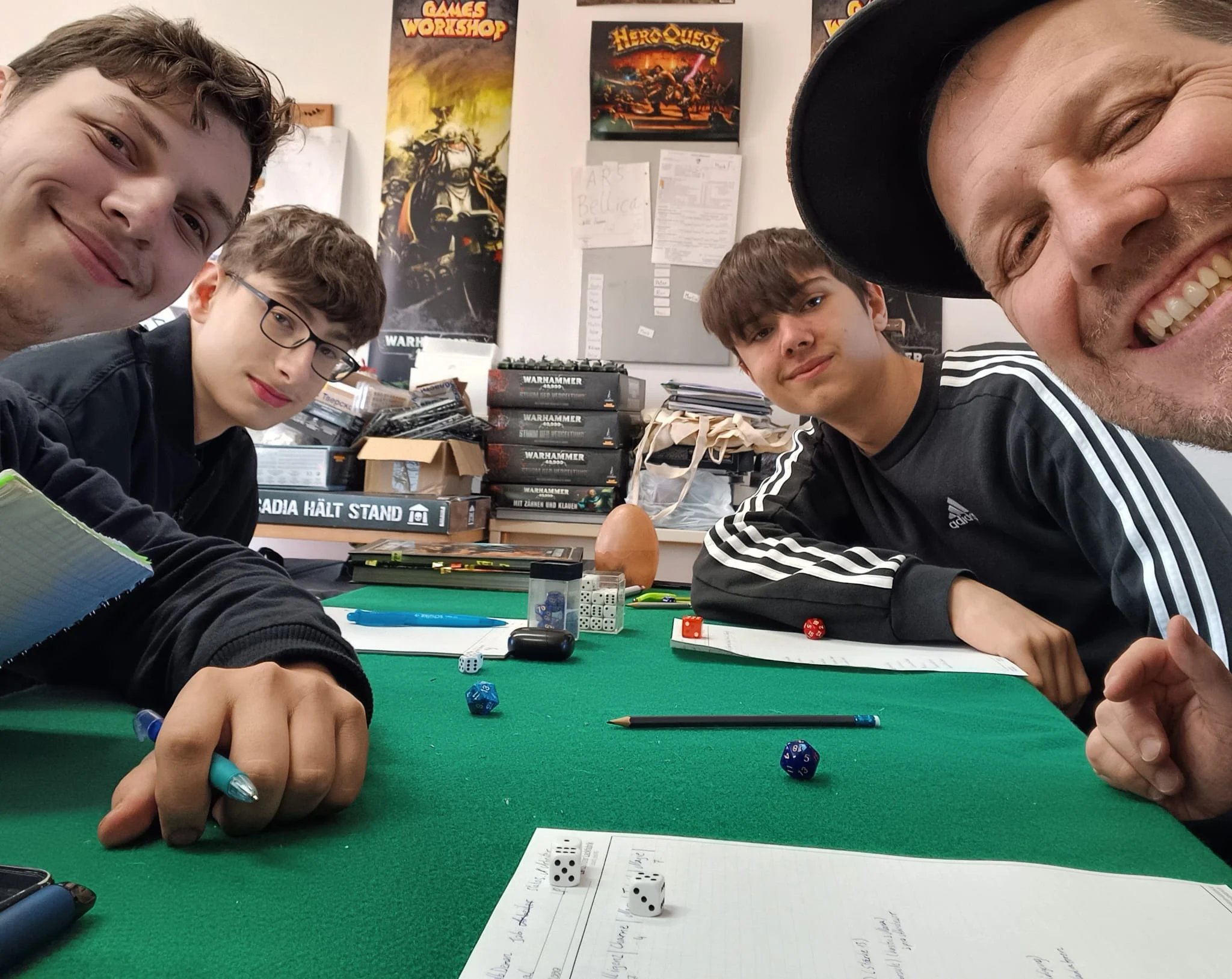 Pen& Paper Runde 4 Spieler